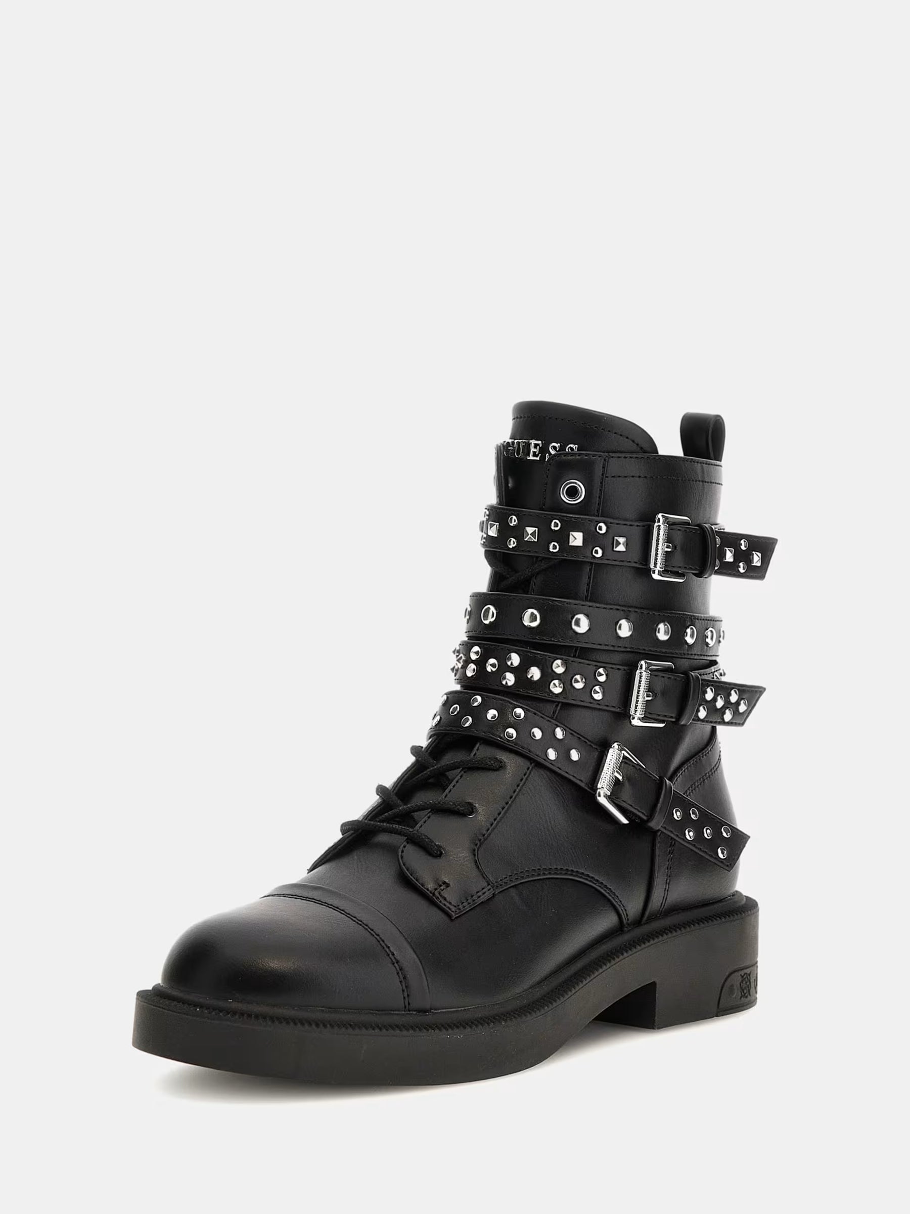 Bota de combate con tachuelas Fynal
