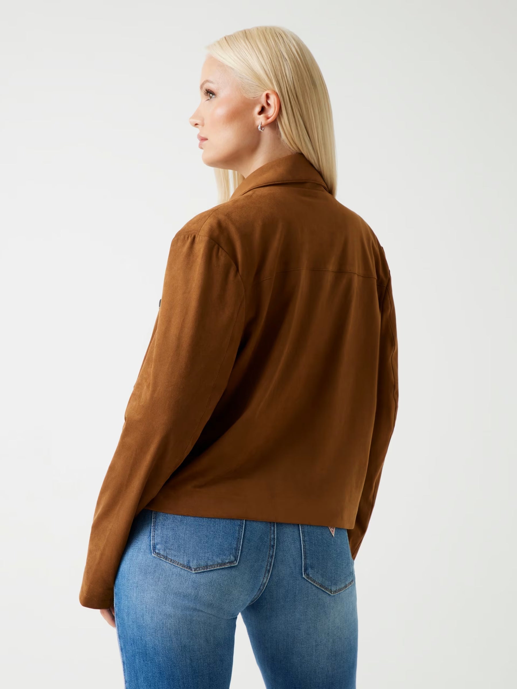Chaqueta corta de ante sintético